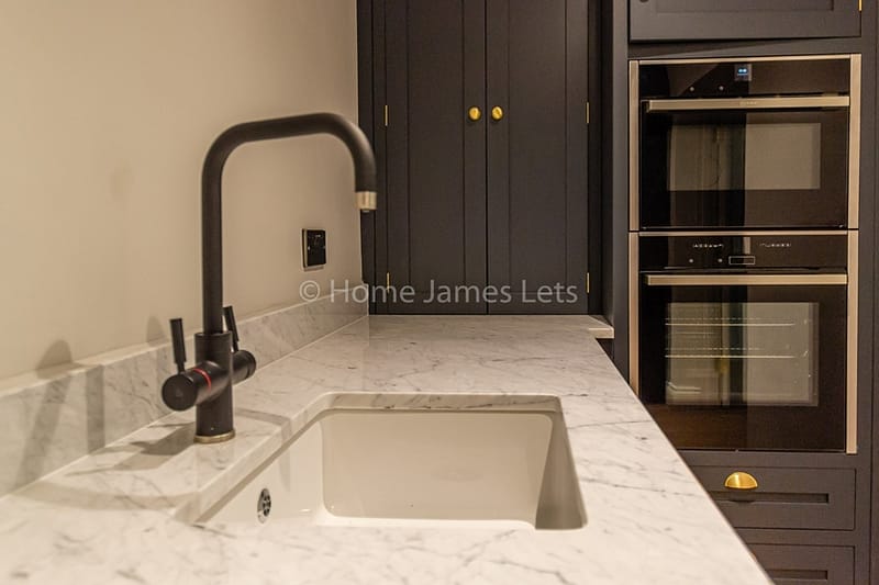 10427 Kitchen (3)