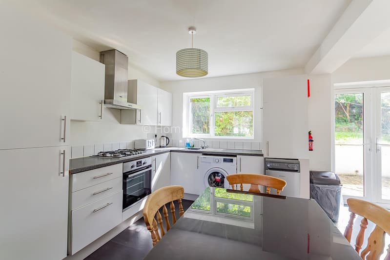 17898032 Kitchen(1)