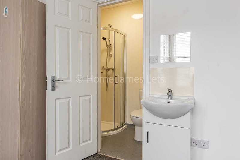 17897842-Bedroom4ES1