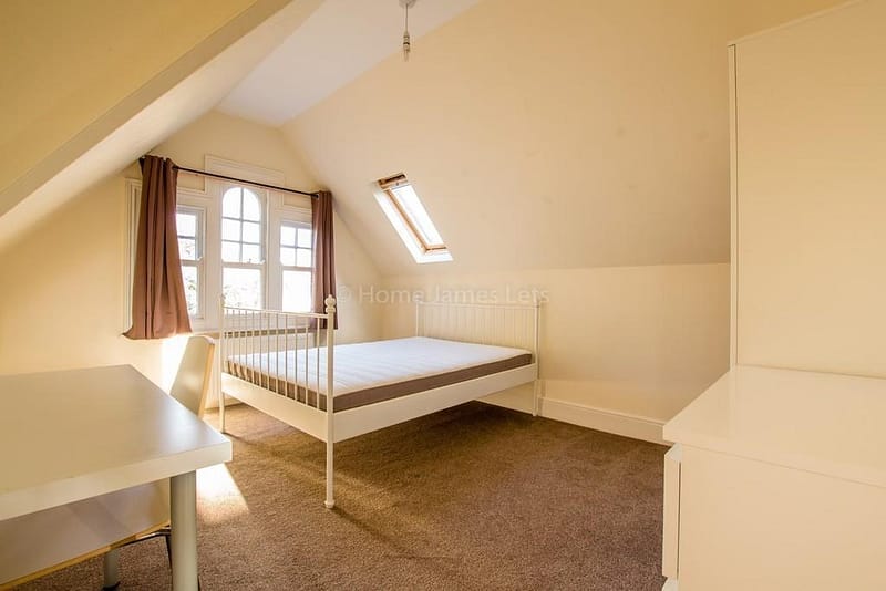 10454 Bedroom (1)