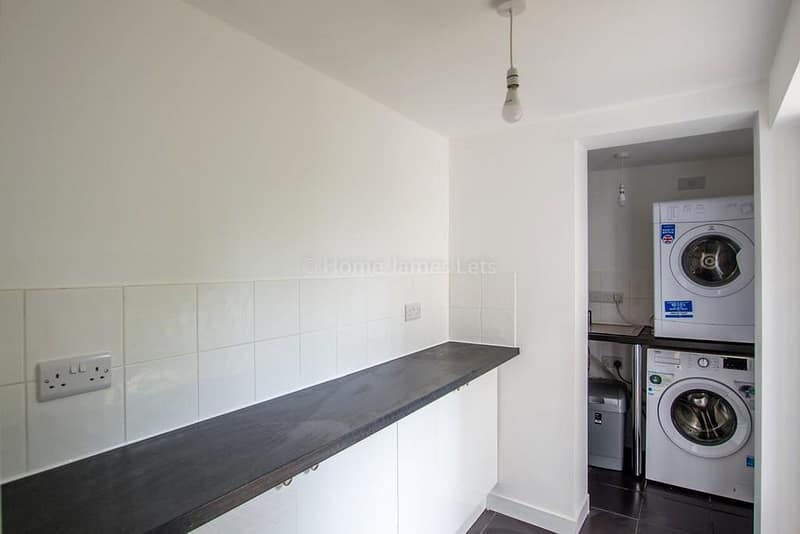10475 Utility Room